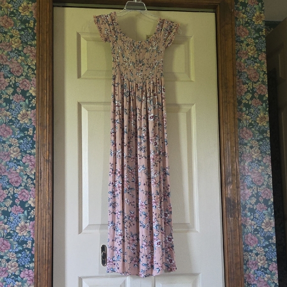 Aeropostale Dresses & Skirts - Aeropostale Maxi Dress